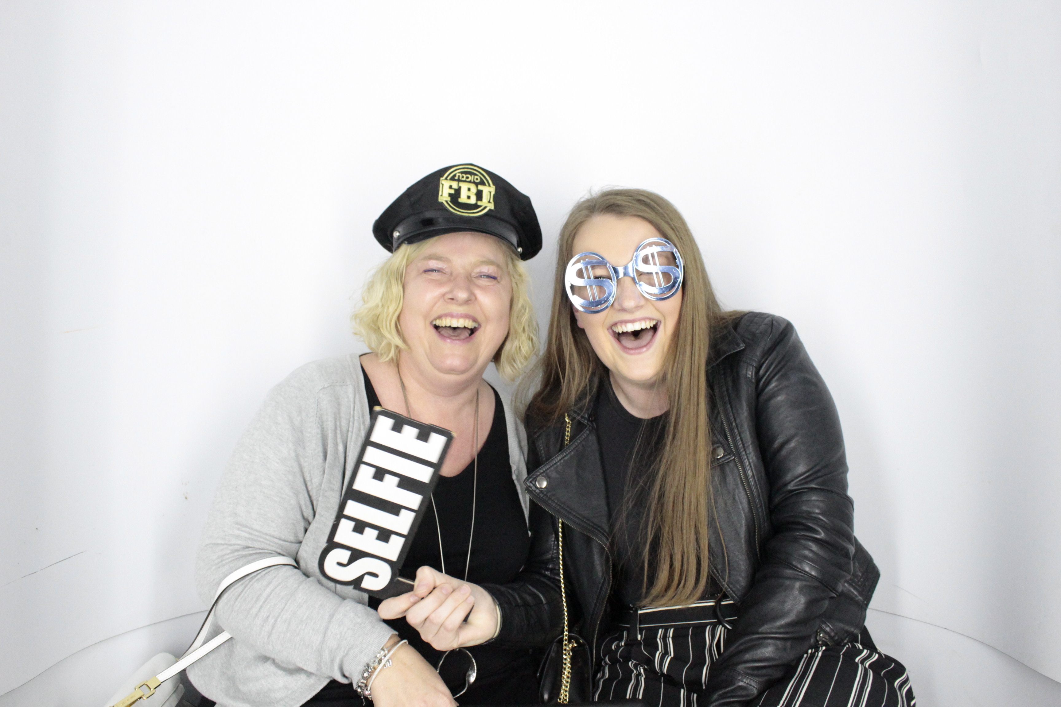 Chlöe’s 21st | View more photos from the event at gallery.myphotoboothexperience.co.uk/u/MyPhotoBoothExperienceLtd/Chlöe’s-21st